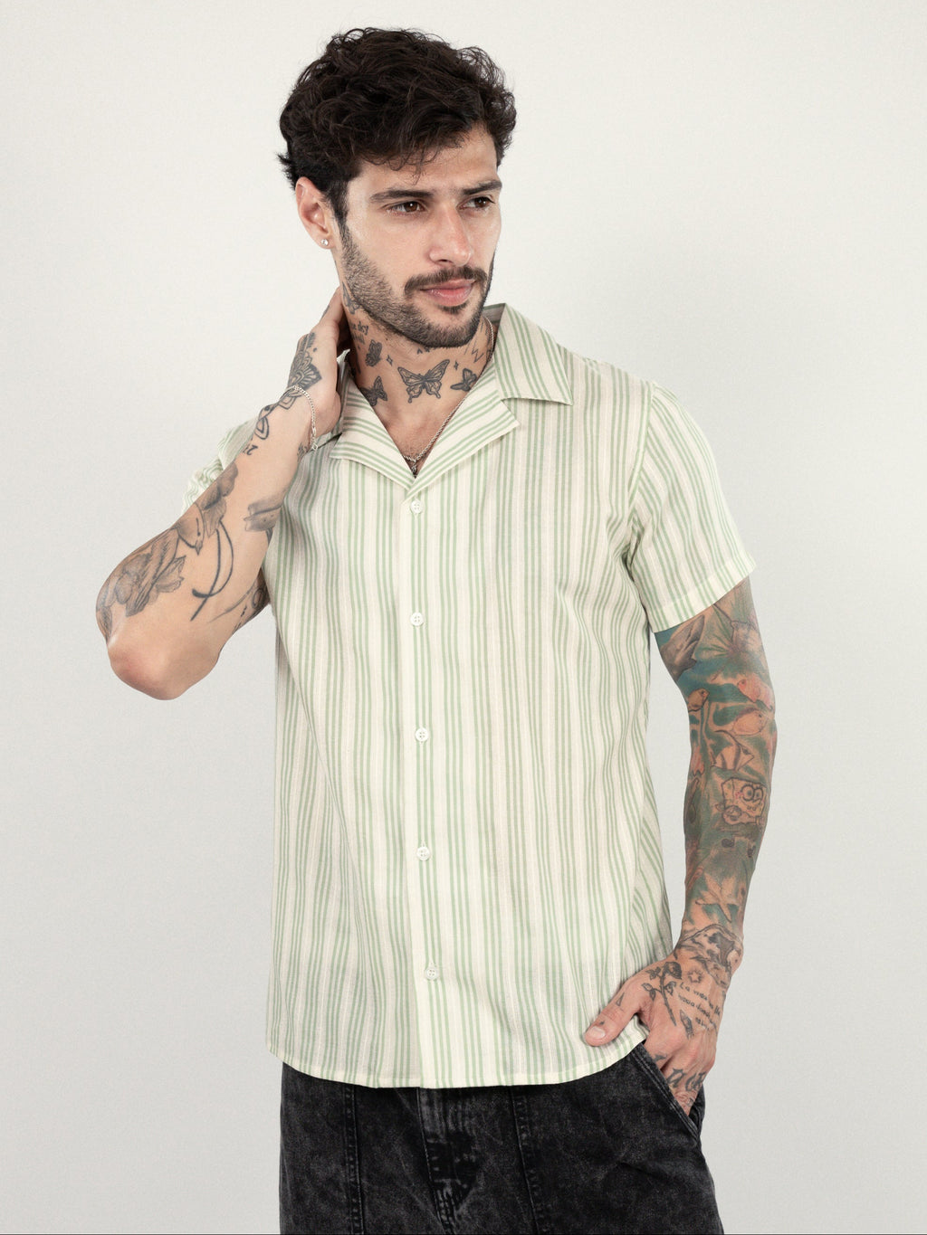 CAMISA TEJIDA VERDE OLIVO