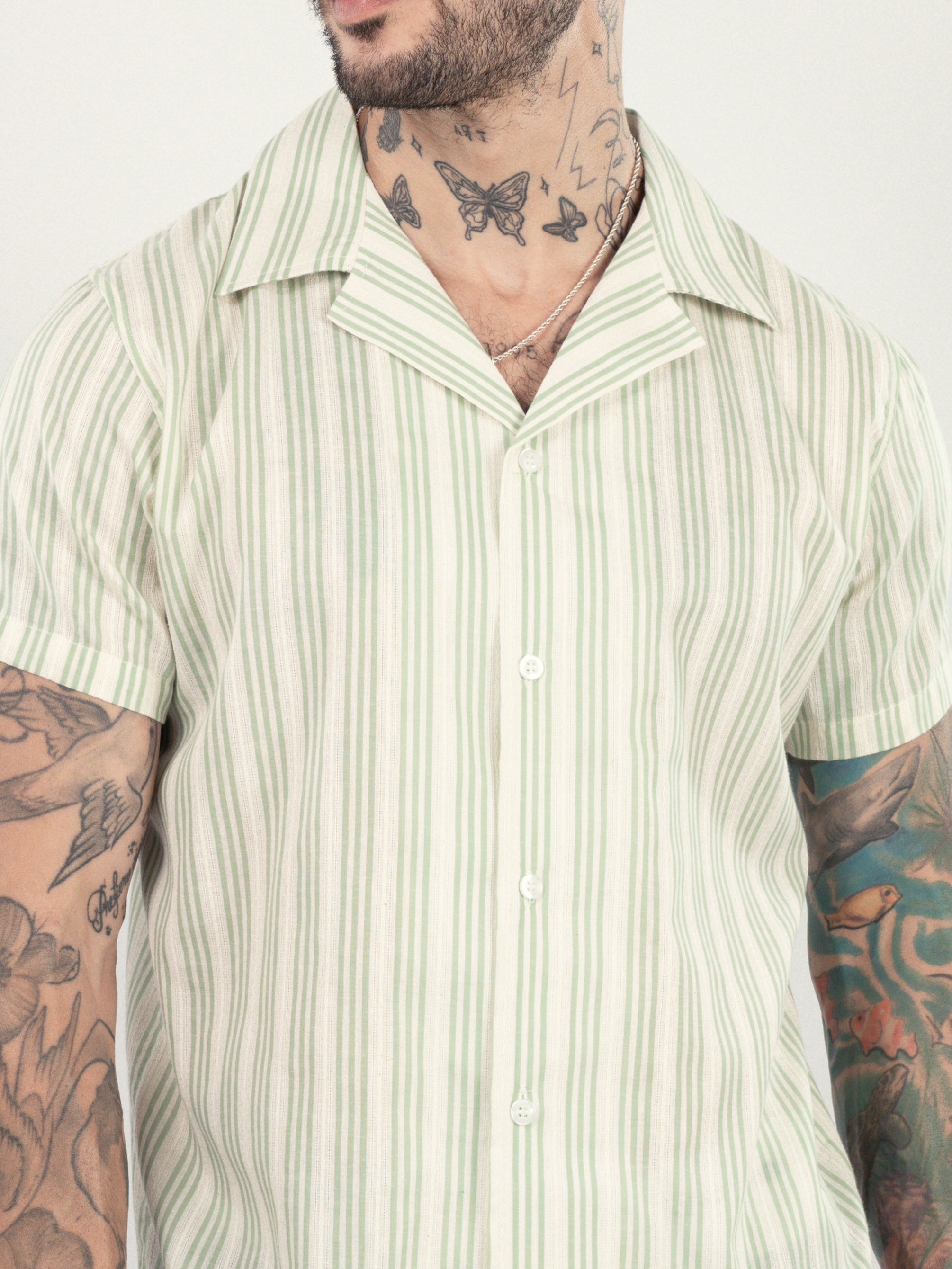 CAMISA TEJIDA VERDE OLIVO